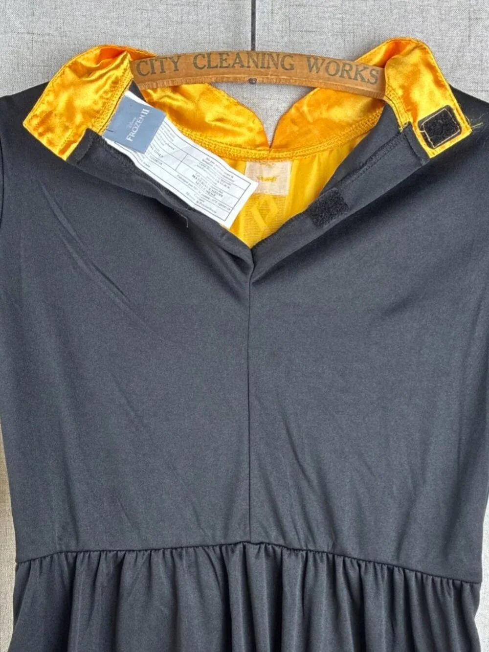 Anna Frozen 2 Girls Costume Long Black Dress Faux Leather Belt S M 6/7 Nordic